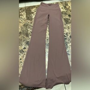 Lululemon brown tights Size 2 Groove SHR Flare